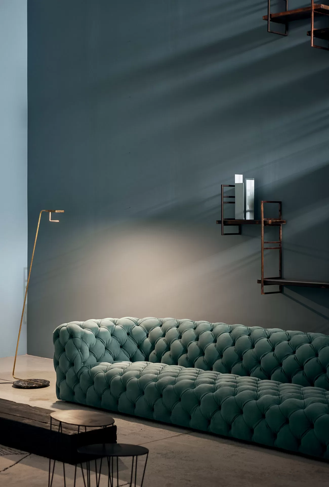 SOFA – CHESTER MOON