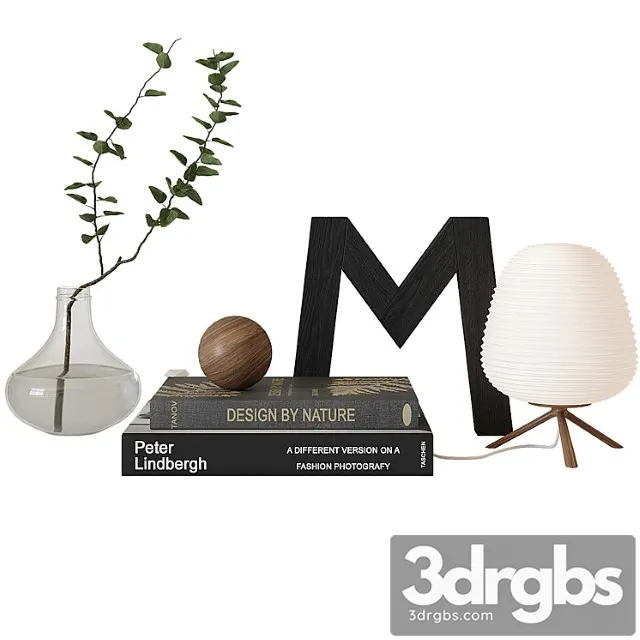 Decorative set on chest of drawers Decorative set on chest of drawers