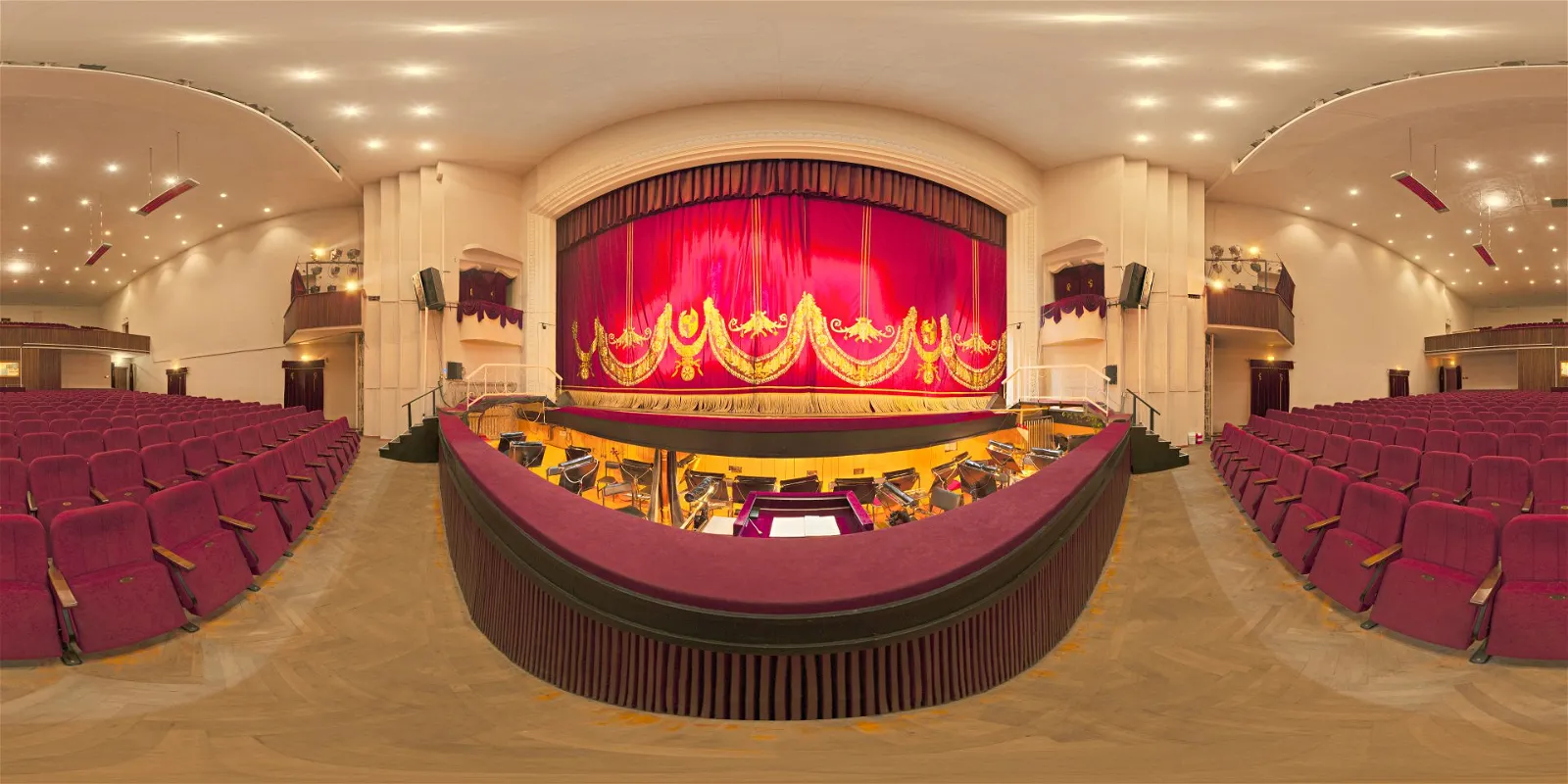 Theater 01